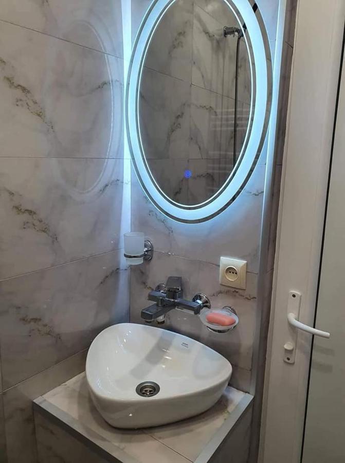 Nari Apartment Borjomi Eksteriør billede