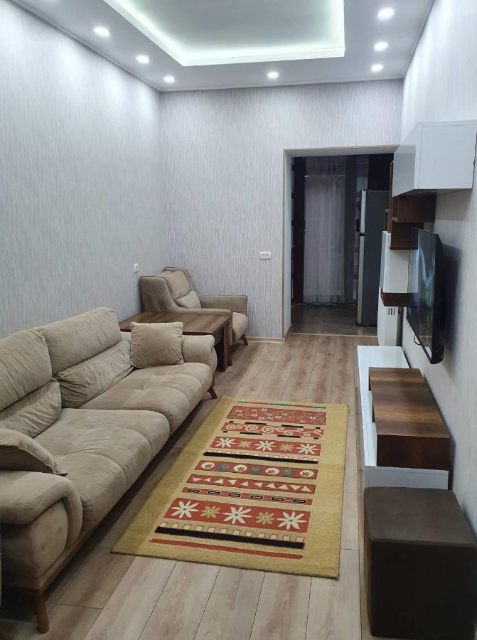 Nari Apartment Borjomi Eksteriør billede